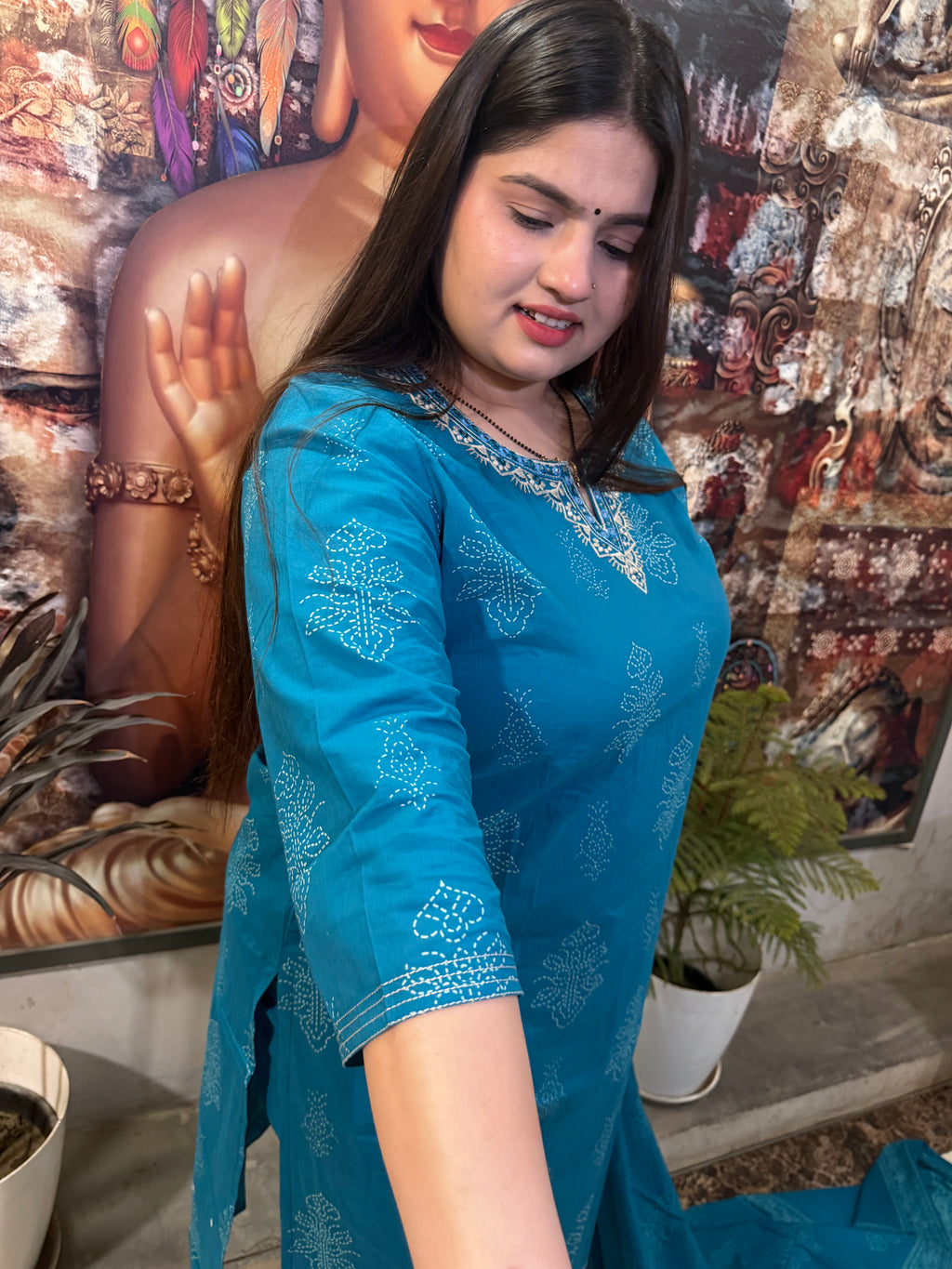 “Vani” 3-piece set with dupatta