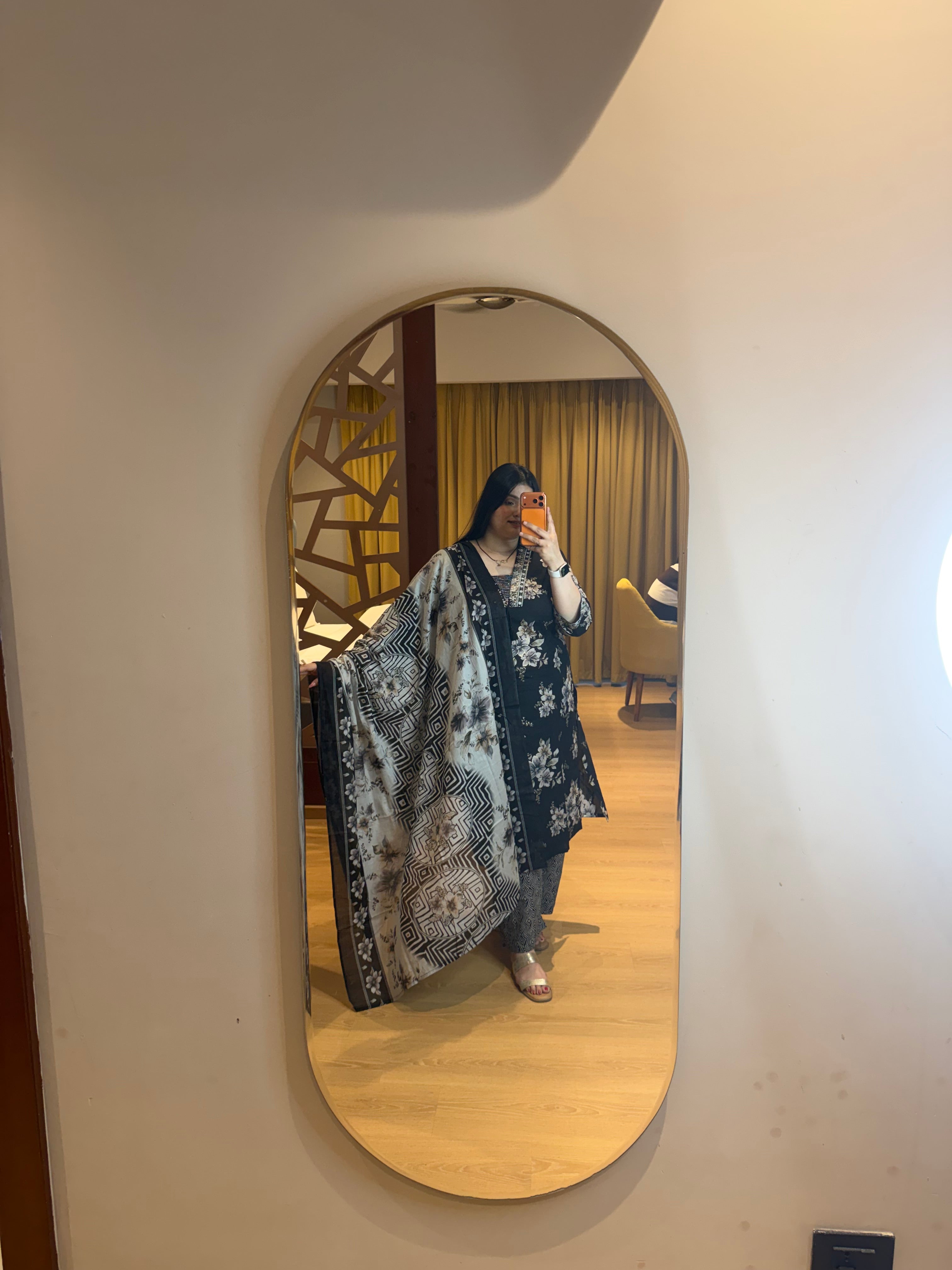“Nanika” 3-piece set with dupatta