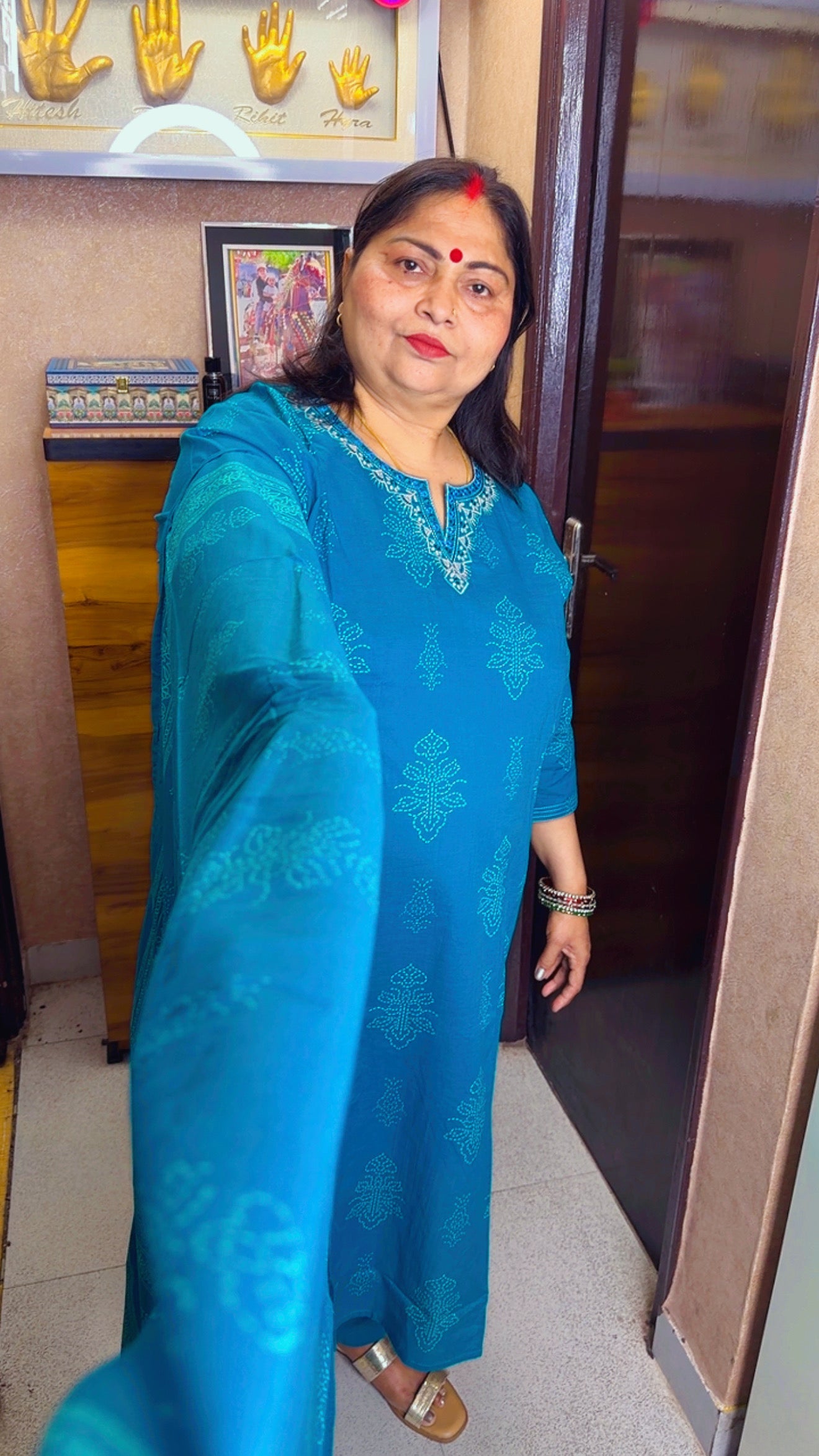 “Vani” 3-piece set with dupatta