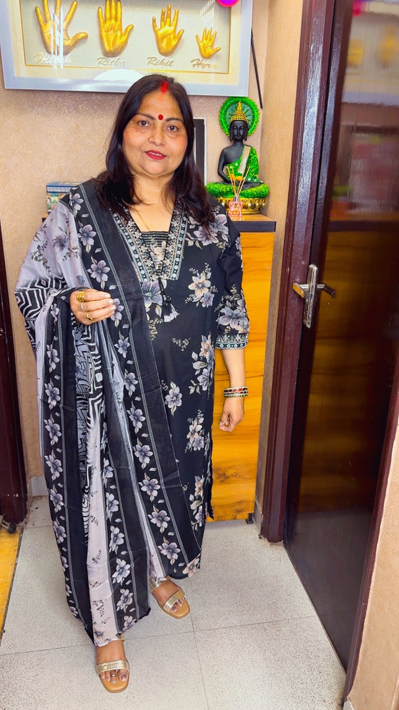 “Nanika” 3-piece set with dupatta